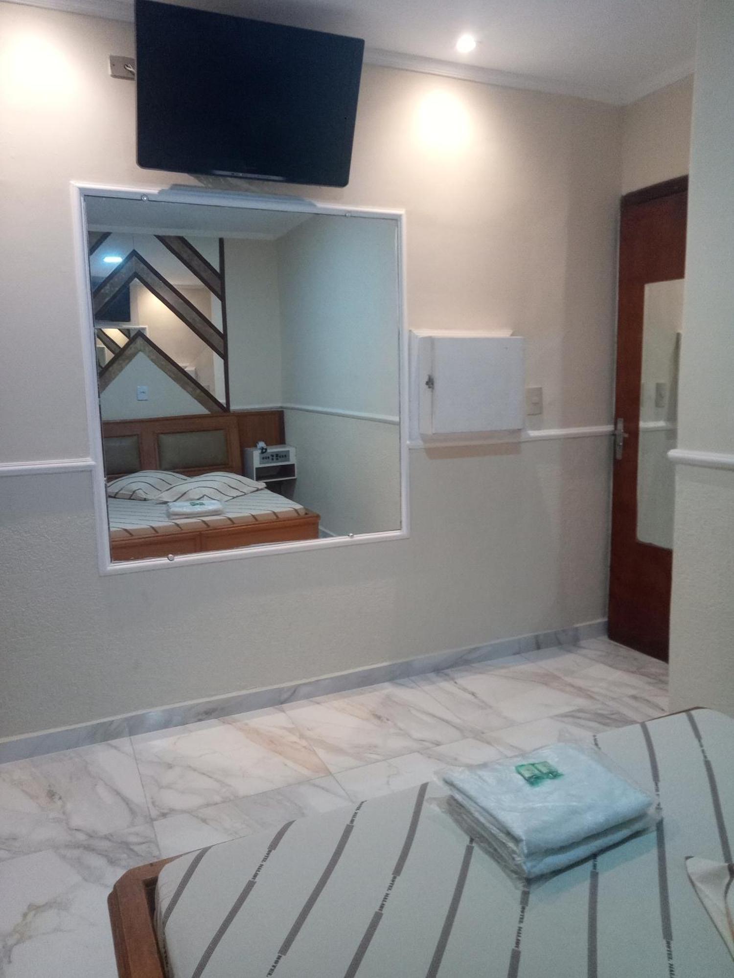 Hotel Malibu (Adults Only) São Paulo Phòng bức ảnh